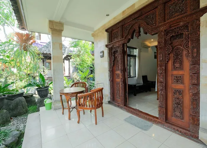 Pensión Ayu Bungalow Redpartner