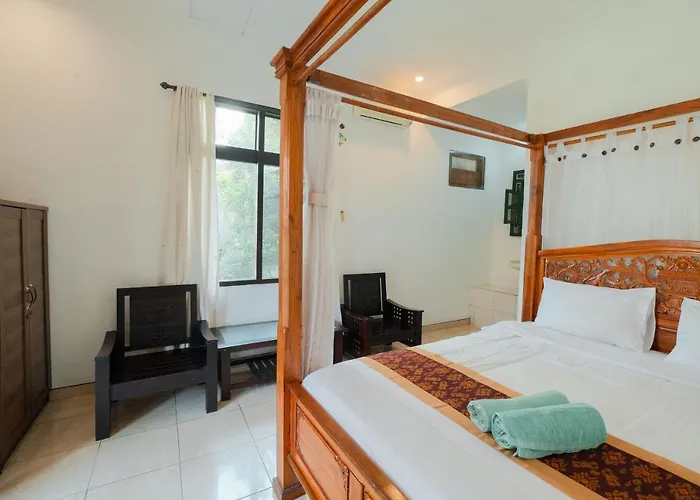 Pensión Ayu Bungalow Redpartner